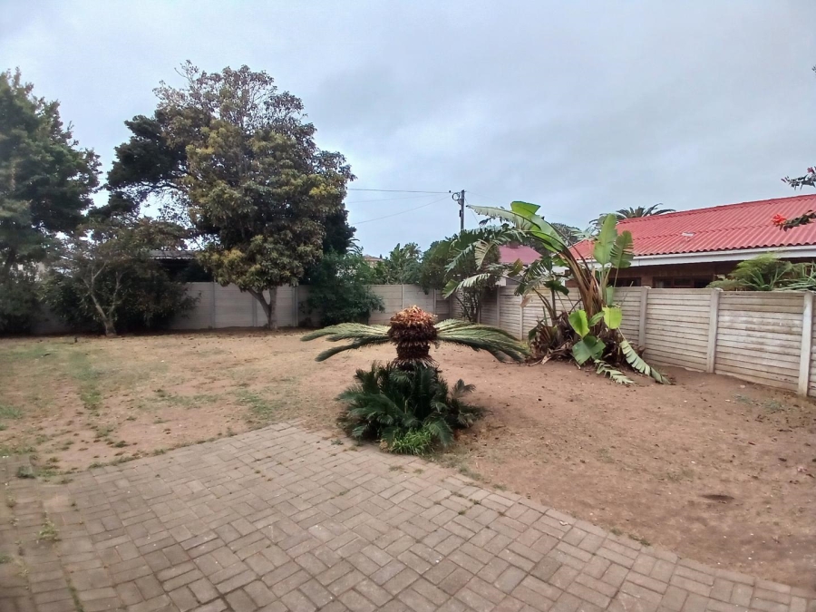 4 Bedroom Property for Sale in Hartenbos Central Western Cape
